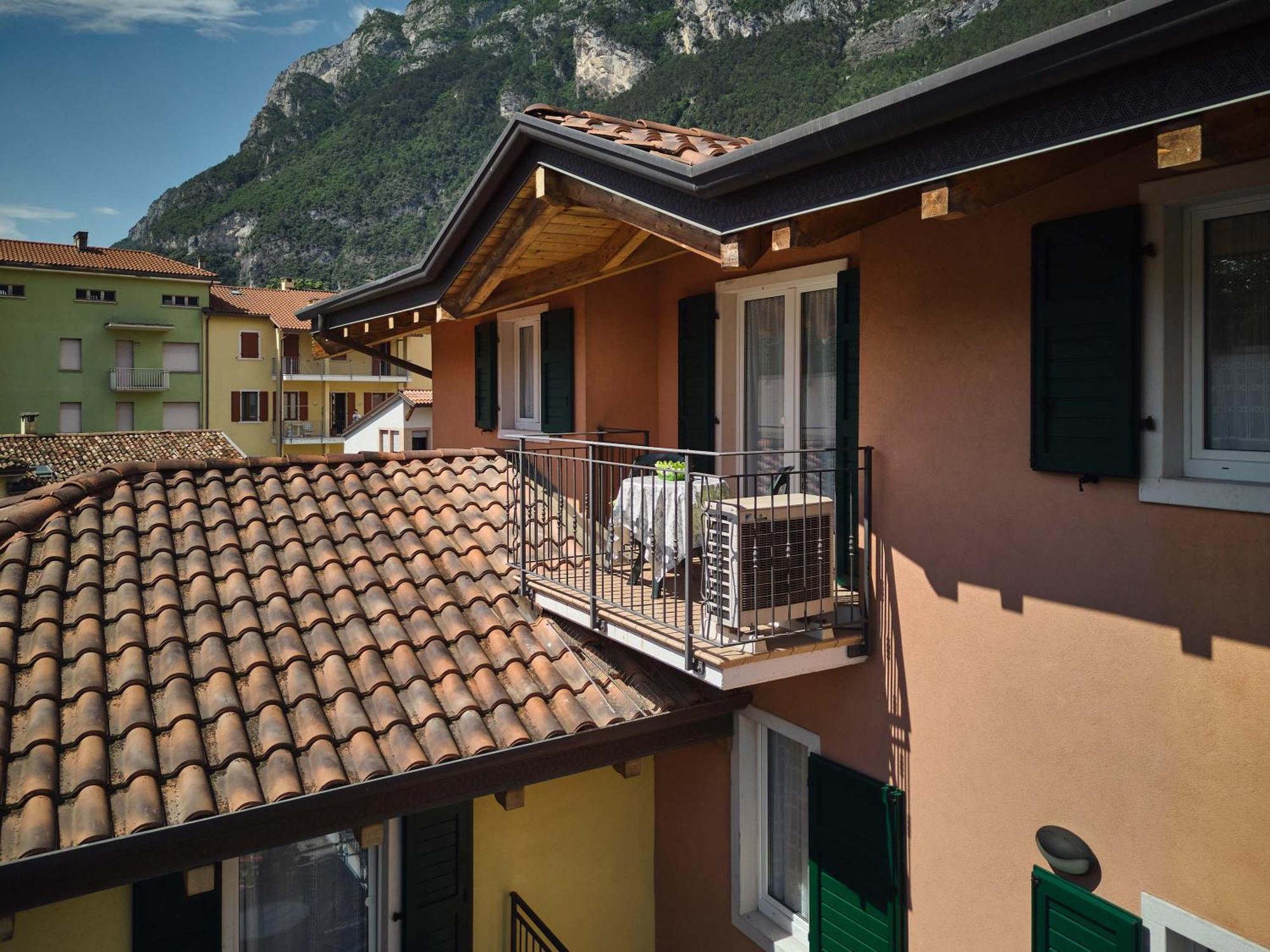Bella Villa Apartments Riva del Garda Exterior photo
