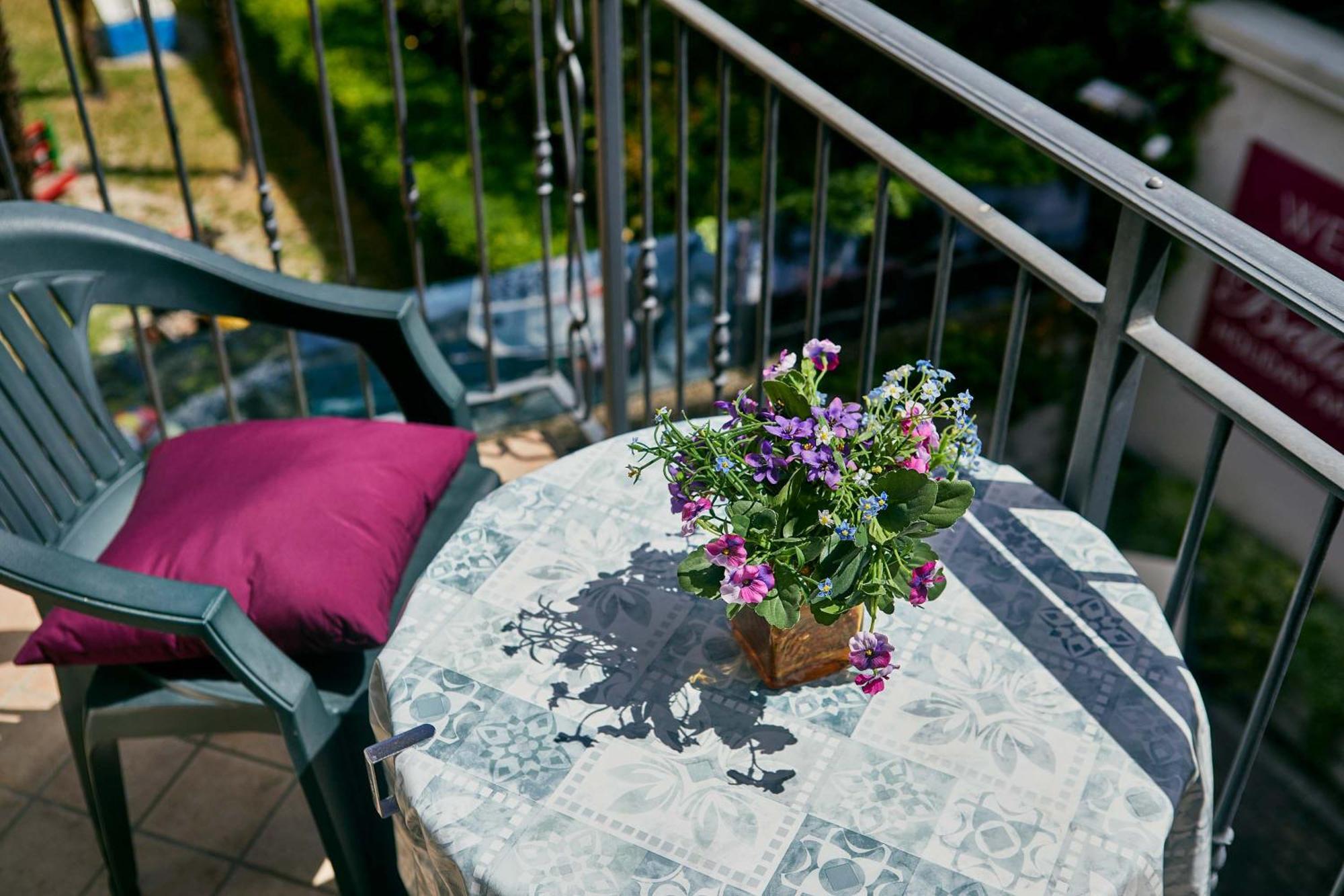 Bella Villa Apartments Riva del Garda Exterior photo