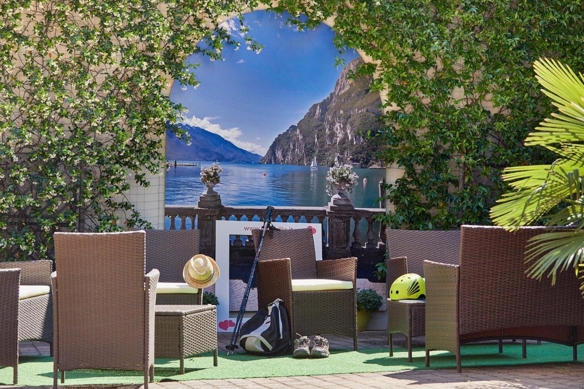 Bella Villa Apartments Riva del Garda Exterior photo