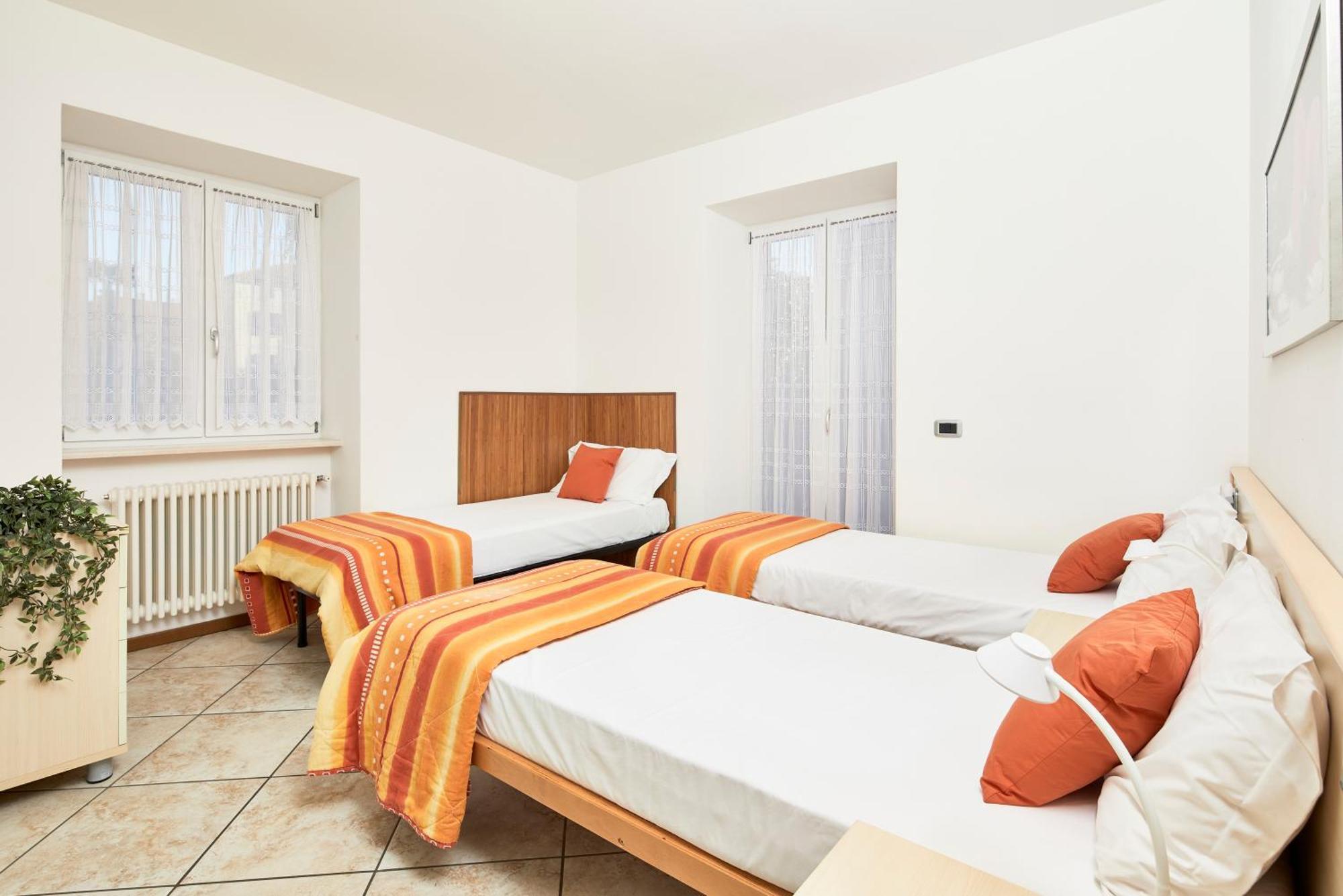 Bella Villa Apartments Riva del Garda Exterior photo